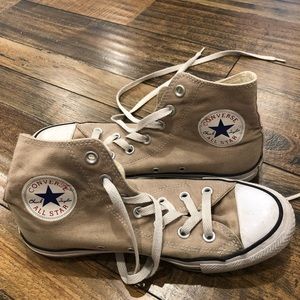 CONVERSE HIGH TOPS